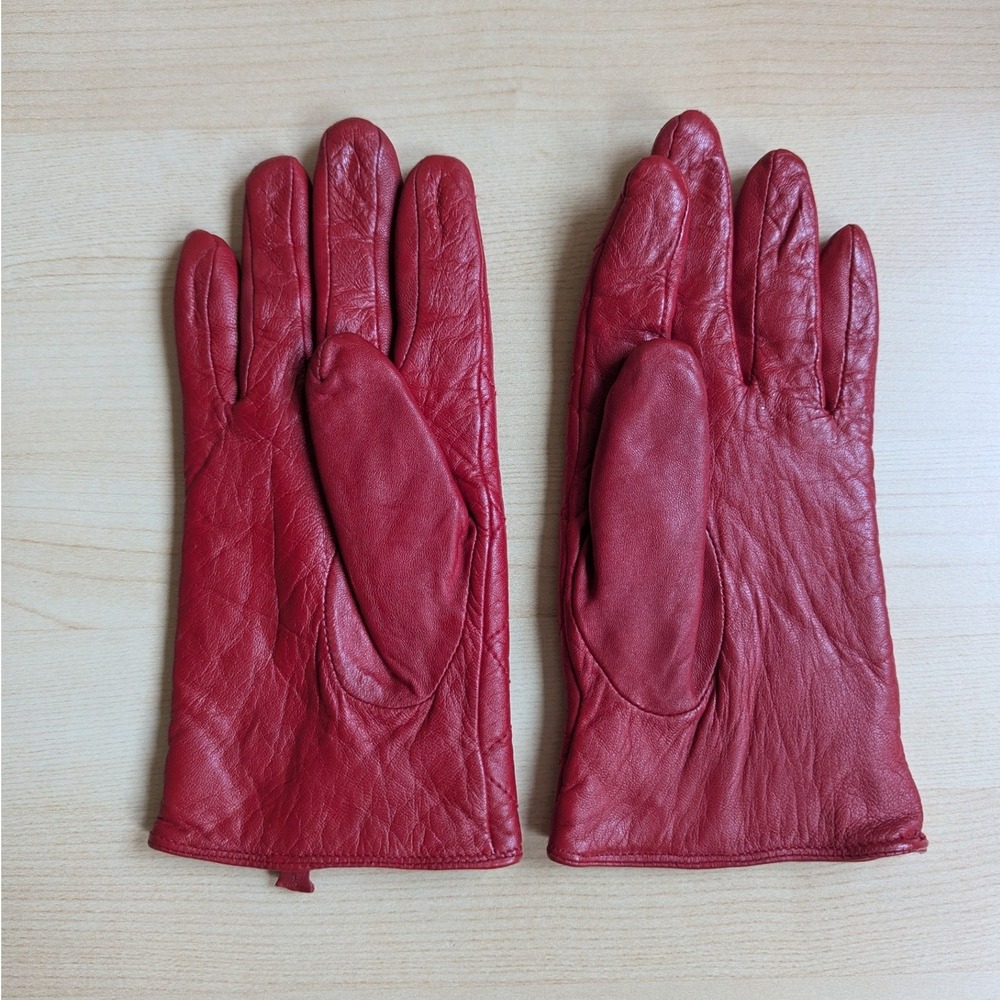 Merona Womens Red Quilted Leather Gloves Size S/M Genuine Leather Lined - Picture 2 of 3